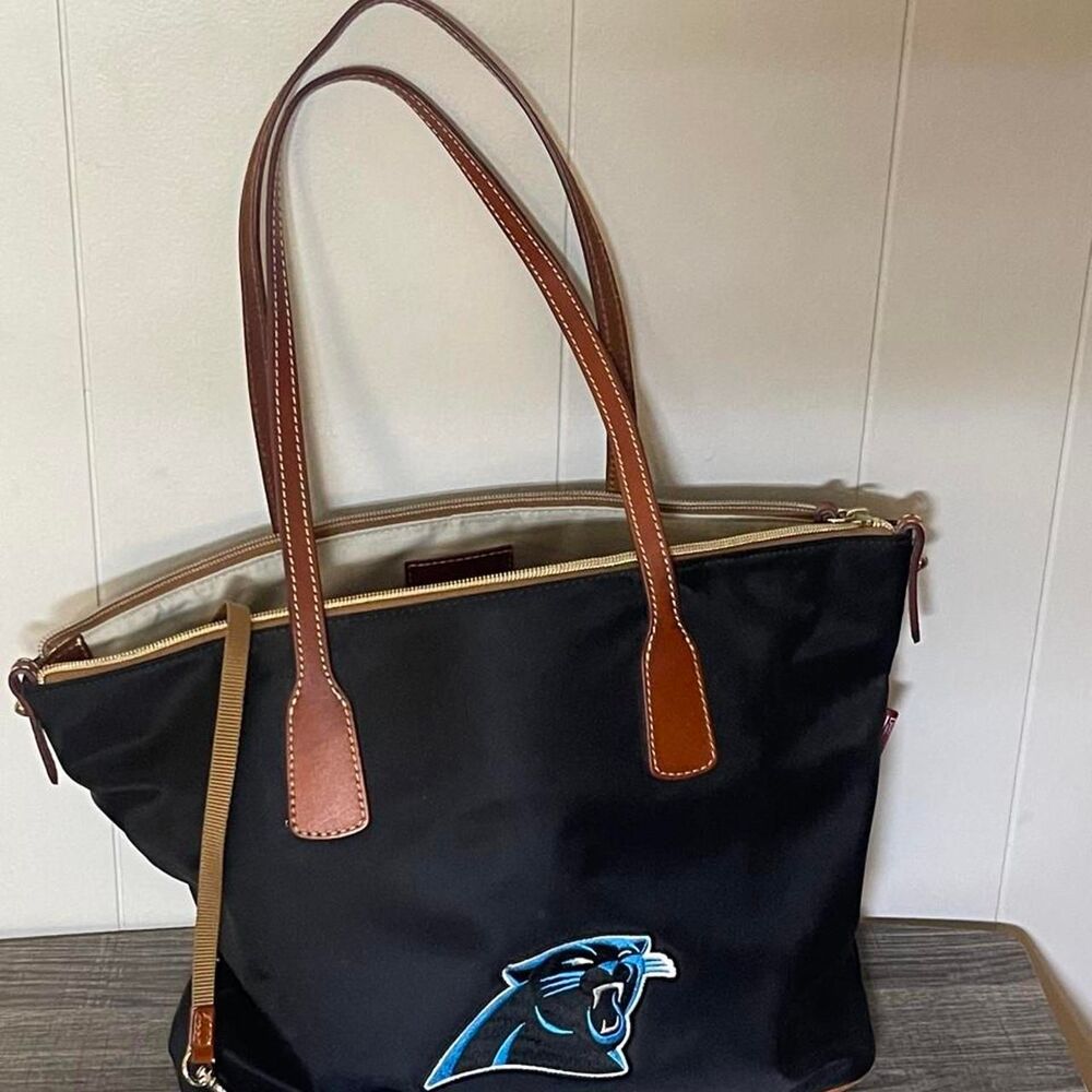 Dooney-bourke Women's Bag